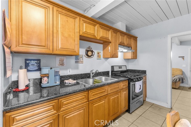 Detail Gallery Image 7 of 19 For 18585 14th, Bloomington,  CA 92316 - 2 Beds | 1 Baths