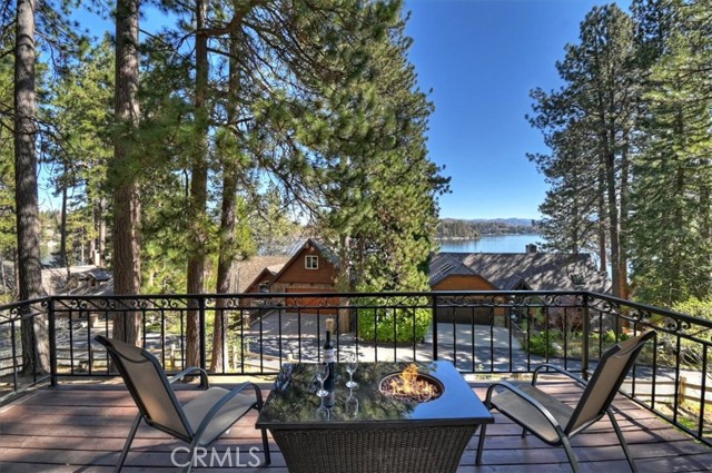 Detail Gallery Image 43 of 49 For 28065 Peninsula, Lake Arrowhead,  CA 92352 - 4 Beds | 3/1 Baths