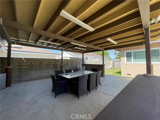 10443 Woodley Avenue, Granada Hills CA: https://media.crmls.org/medias/f312914e-02c1-447b-b190-481fd662318b.jpg