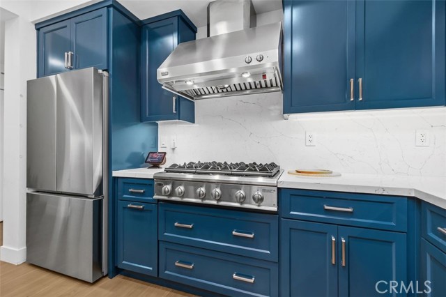 Detail Gallery Image 11 of 49 For 150 the Promenade #202,  Long Beach,  CA 90802 - 3 Beds | 3 Baths