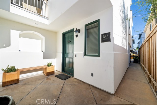 Detail Gallery Image 3 of 27 For 426 1/2 Narcissus #2,  Corona Del Mar,  CA 92625 - 2 Beds | 2/1 Baths