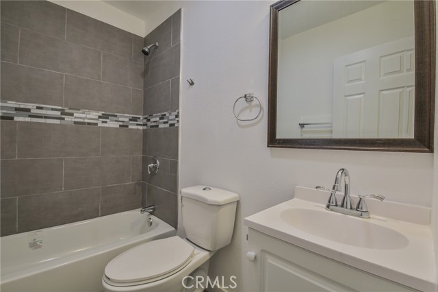 Detail Gallery Image 19 of 42 For 1656 E 33rd St, Los Angeles,  CA 90011 - 3 Beds | 2 Baths