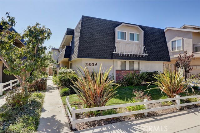 2604 Gates Avenue, Redondo Beach, California 90278, 2 Bedrooms Bedrooms, ,2 BathroomsBathrooms,Residential,Sold,Gates,SB22061260