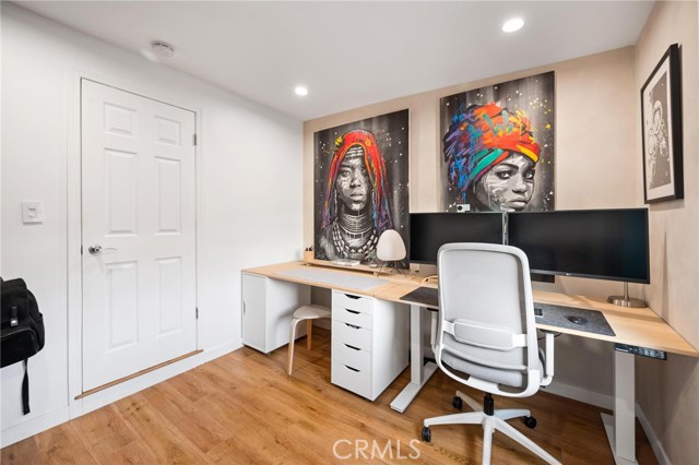 Detail Gallery Image 16 of 25 For 1350 Carlton, Glendale,  CA 91205 - 3 Beds | 2 Baths