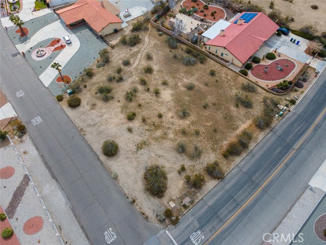 Detail Gallery Image 7 of 27 For 16499 Kamana Rd, Apple Valley,  CA 92307 - – Beds | – Baths