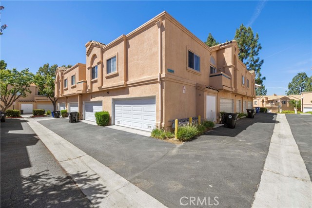 Detail Gallery Image 1 of 44 For 18852 Vista Del Canon #G,  Newhall,  CA 91321 - 2 Beds | 2 Baths