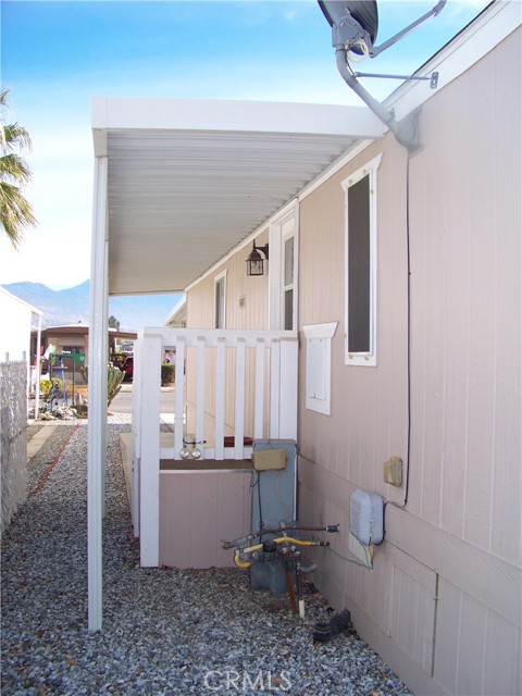 655 Main, San Jacinto CA: https://media.crmls.org/medias/f31633cb-8d5e-4aec-b1f2-c17566950217.jpg