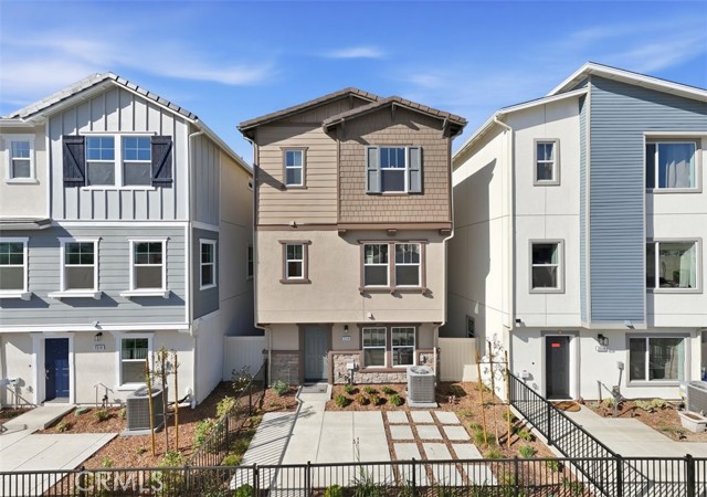 Front Image Thumbnail for CRIV26087493