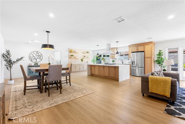 14681 Yorba Street, Tustin CA: https://media.crmls.org/medias/f317562e-0794-4c5b-a598-0ff93661eee9.jpg