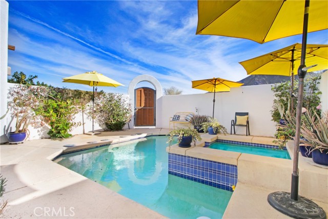 Detail Gallery Image 4 of 22 For 53825 Eisenhower Dr, La Quinta,  CA 92253 - 3 Beds | 2 Baths