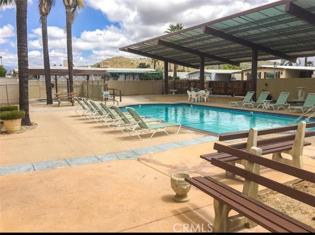 Detail Gallery Image 28 of 31 For 725 W Thornton, Hemet,  CA 91743 - 2 Beds | 1/1 Baths