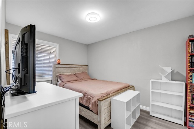 21800 Schoenborn, 260 photo 14