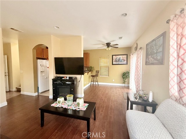 7163 Watcher Street, Commerce CA: https://media.crmls.org/medias/f319750f-8a16-4646-888a-8c057e7c53de.jpg