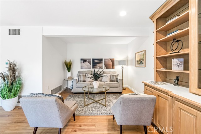 Detail Gallery Image 16 of 39 For 9355 Tanager, Fountain Valley,  CA 92708 - 4 Beds | 2/1 Baths