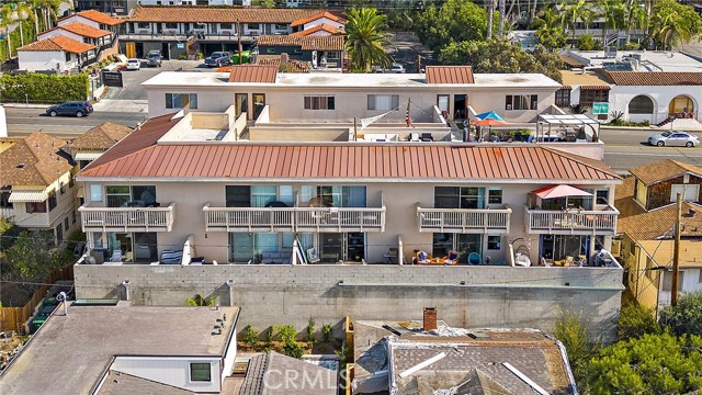 2037 Coast Hwy, Laguna Beach CA: https://media.crmls.org/medias/f31aa895-4153-40ce-8ea7-05391dd5901d.jpg