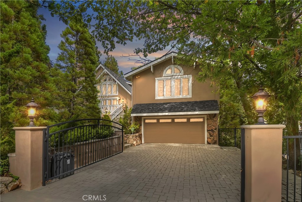 1107 St. Bernard Way