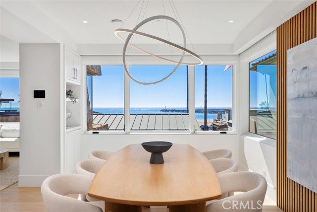 Detail Gallery Image 14 of 47 For 3130 Breakers, Corona Del Mar,  CA 92625 - 3 Beds | 2/1 Baths