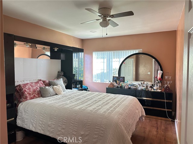 Detail Gallery Image 6 of 10 For 943 E 104th, Los Angeles,  CA 90002 - 2 Beds | 1 Baths