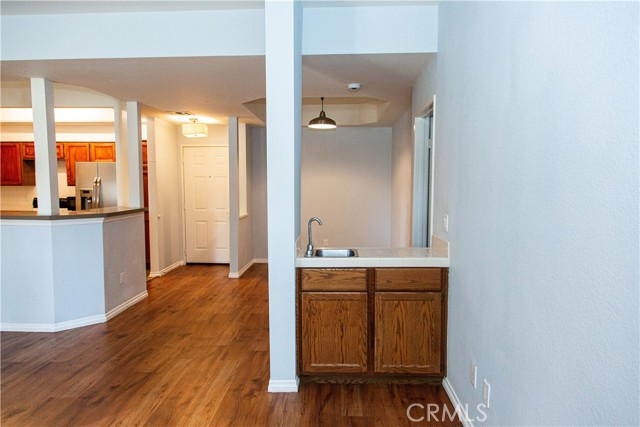 Detail Gallery Image 11 of 34 For 5420 Sylmar Ave #105,  Sherman Oaks,  CA 91401 - 2 Beds | 2 Baths