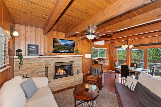 Detail Gallery Image 5 of 34 For 28203 Arbon Ln, Lake Arrowhead,  CA 92352 - 3 Beds | 2 Baths