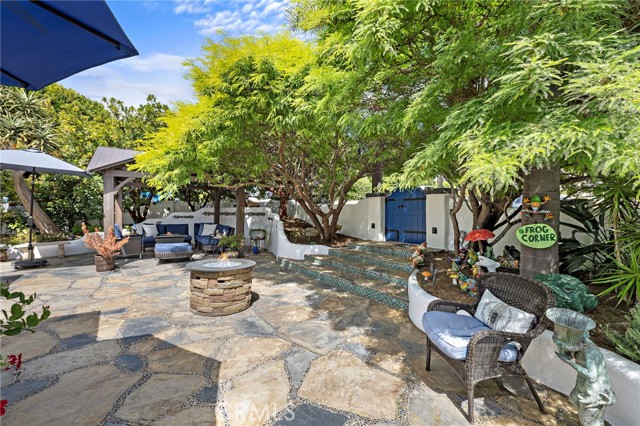 490 Agate, Laguna Beach CA: https://media.crmls.org/medias/f31da202-6e06-4087-96ce-34787fa6af86.jpg