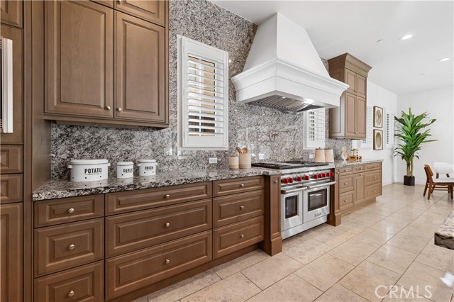 111 great oak, Irvine CA: https://media.crmls.org/medias/f31e43a7-4204-4ea8-b94c-62df77a51d7d.jpg