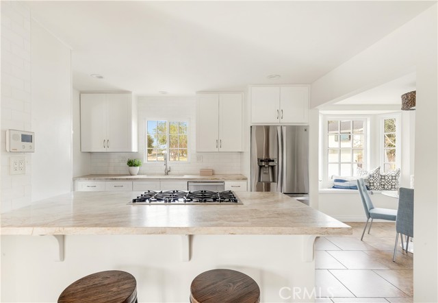 Detail Gallery Image 5 of 22 For 469 Lenwood Circle, Costa Mesa,  CA 92627 - 4 Beds | 3 Baths