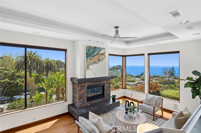 Detail Gallery Image 2 of 31 For 31532 Valido Rd, Laguna Beach,  CA 92651 - 4 Beds | 4/1 Baths