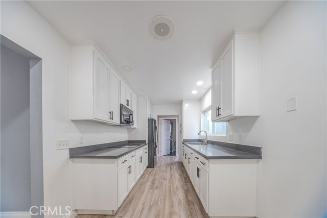 Detail Gallery Image 7 of 41 For 5709 E Beverly Bld, Los Angeles,  CA 90022 - 4 Beds | 2 Baths