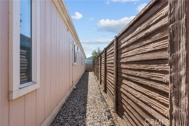 27828 Spyglass Lane, Canyon Country CA: https://media.crmls.org/medias/f3204a6f-0996-49fa-ad0c-87ff1dcd5b6e.jpg
