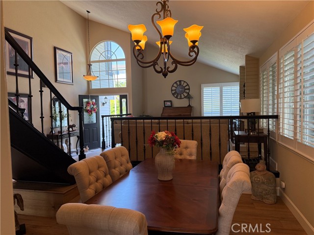 27201 Via Aurora, Mission Viejo CA: https://media.crmls.org/medias/f3207a38-fe2b-4752-bf47-bf95533c0411.jpg
