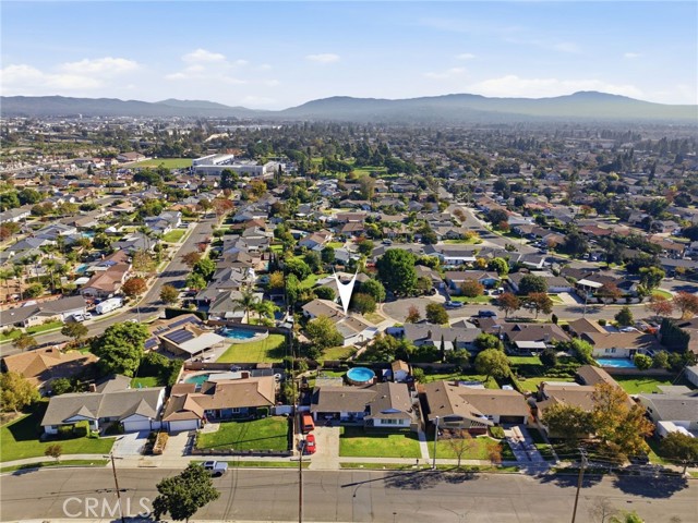 Detail Gallery Image 35 of 38 For 335 N London Pl, Anaheim,  CA 92806 - 5 Beds | 3 Baths