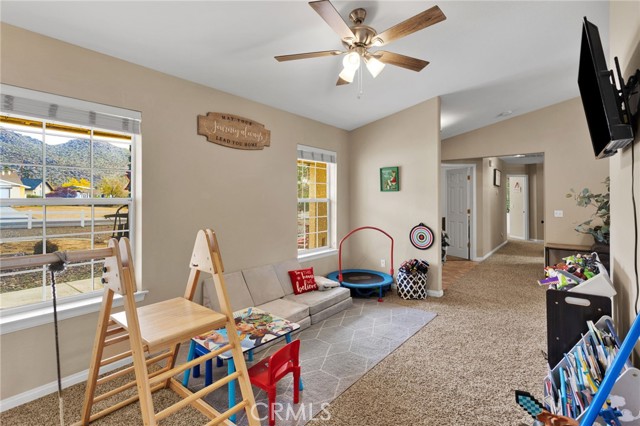 Detail Gallery Image 16 of 39 For 15888 Saint Timothy, Apple Valley,  CA 92307 - 4 Beds | 2 Baths