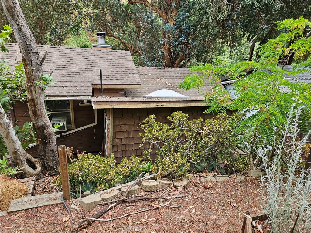 https://media.crmls.org/medias/f3247aac-d856-4b57-9635-1bfb25ae02a8.jpg?preset=X-Large