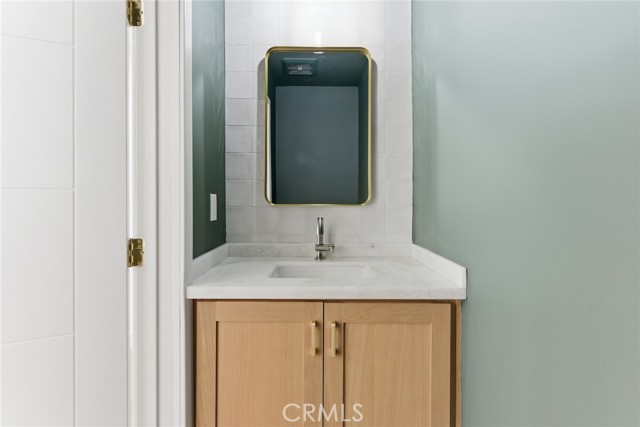 Detail Gallery Image 11 of 19 For 24258 Highlander, West Hills,  CA 91307 - 3 Beds | 2/1 Baths