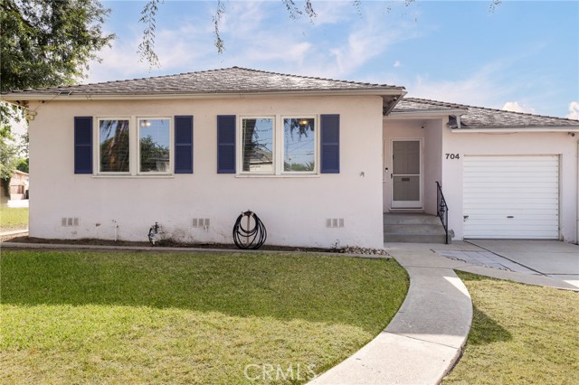 Detail Gallery Image 2 of 25 For 704 Orange Cir, Covina,  CA 91723 - 2 Beds | 1 Baths