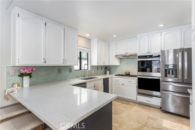 1733 SPRECKELS Lane, Redondo Beach, California 90278, 3 Bedrooms Bedrooms, ,2 BathroomsBathrooms,Residential,Sold,SPRECKELS,OC22109652