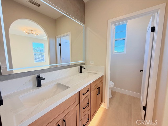 Detail Gallery Image 32 of 34 For 302 Tall Oak, Irvine,  CA 92603 - 3 Beds | 3/1 Baths