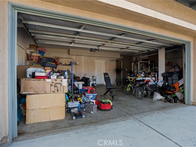 6 Bed Home for Sale in Victorville, California