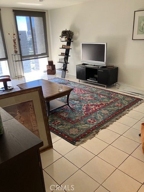 800 W 1st Street, Los Angeles CA: https://media.crmls.org/medias/f32a496f-13b0-497f-889e-4a381d6323fd.jpg