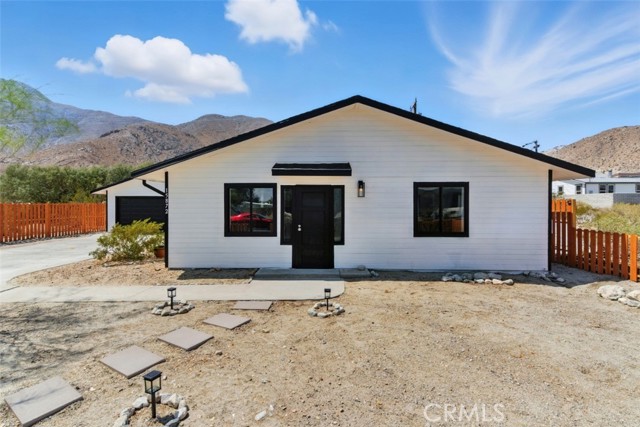15872 Coral Street, Palm Springs CA: https://media.crmls.org/medias/f32b01a1-4feb-47f8-831b-d9410e712717.jpg