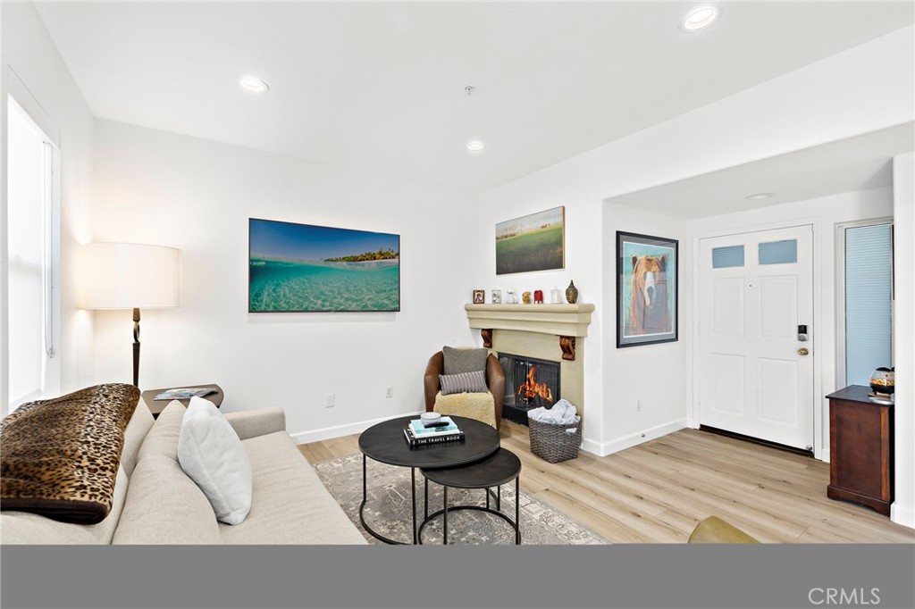 MLS #OC25235109 image #6