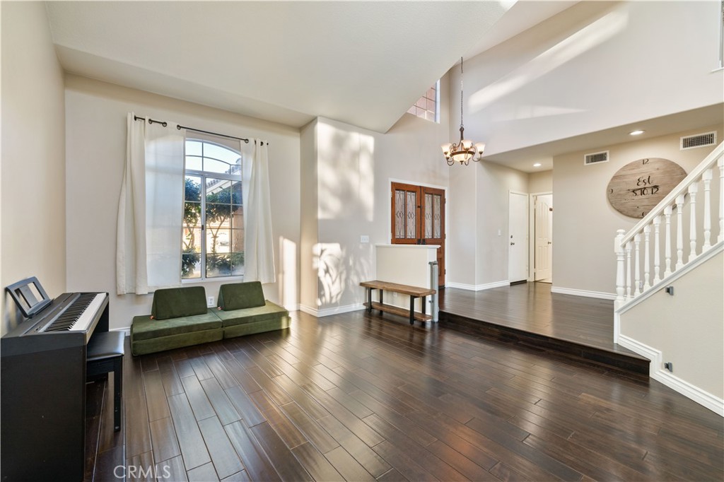 MLS #SR25253956 image #13