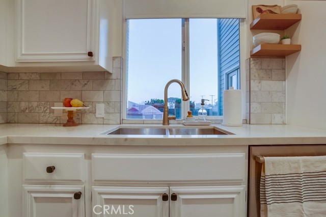 1300 12th Street, Manhattan Beach, California 90266, 2 Bedrooms Bedrooms, ,3 BathroomsBathrooms,Residential,Sold,12th,OC21247475