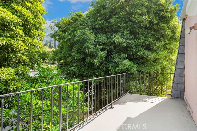 Detail Gallery Image 27 of 45 For 3250 Velma Dr, Los Angeles,  CA 90068 - 3 Beds | 2 Baths