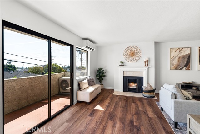 Detail Gallery Image 9 of 24 For 106 N Western #205,  San Pedro,  CA 90732 - 2 Beds | 2 Baths