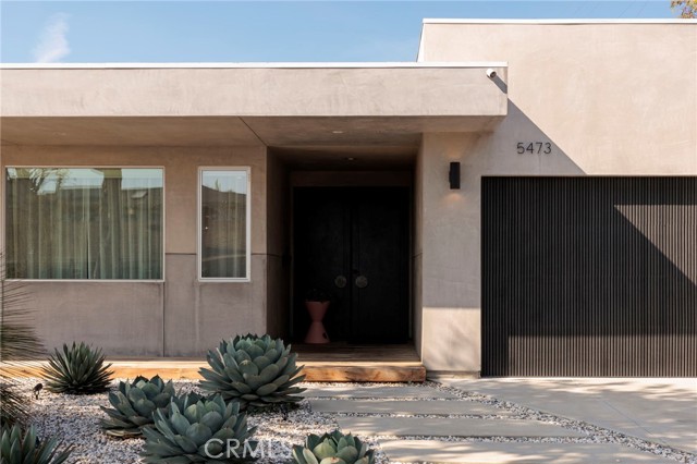 Detail Gallery Image 2 of 50 For 5473 E 4th, Long Beach,  CA 90814 - 3 Beds | 2/1 Baths