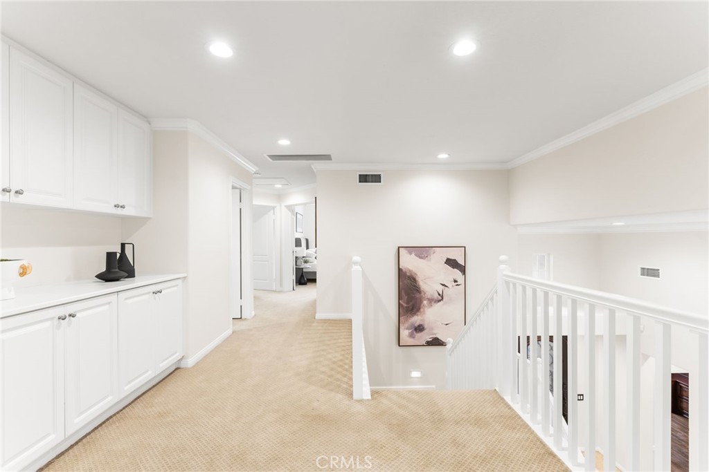 F32d806e 869c 4544 Aa54 642c33e63816