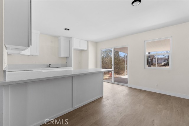 16245 Pine Street, Hesperia CA: https://media.crmls.org/medias/f32d8280-9317-42c1-82df-737998d24d15.jpg