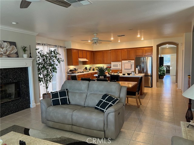 Detail Gallery Image 12 of 33 For 31458 Inverness Ct, Temecula,  CA 92591 - 5 Beds | 3/1 Baths